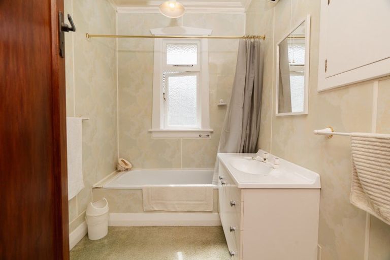 Photo of property in 36 Barr Street, Kenmure, Dunedin, 9011