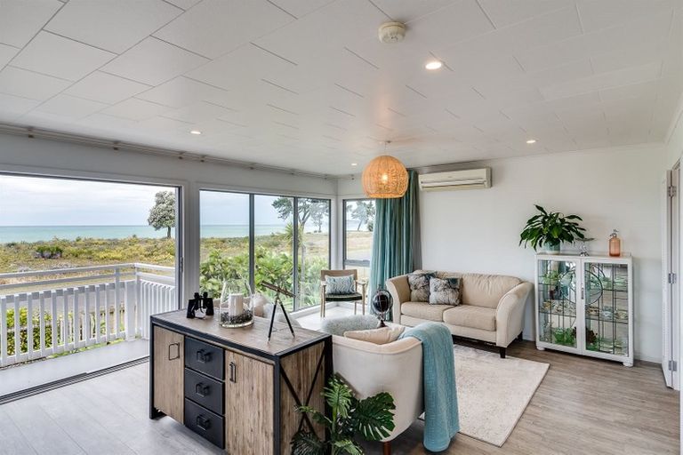 Photo of property in 56 Le Quesne Road, Bay View, Napier, 4104