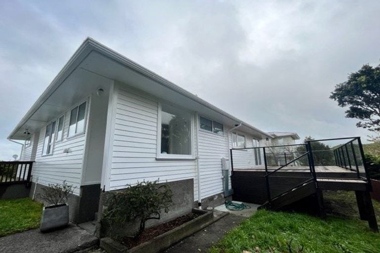 Photo of property in 21 Maple Grove, Maungaraki, Lower Hutt, 5010
