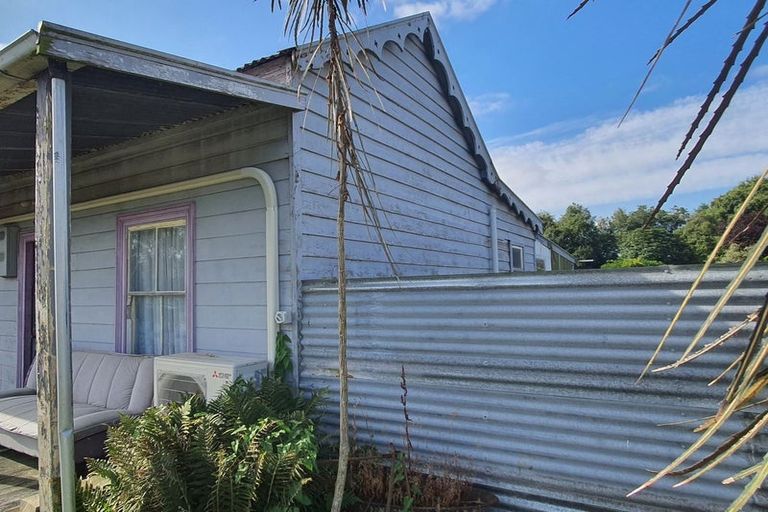 Photo of property in 24 Leonard Street, Waimate, 7924