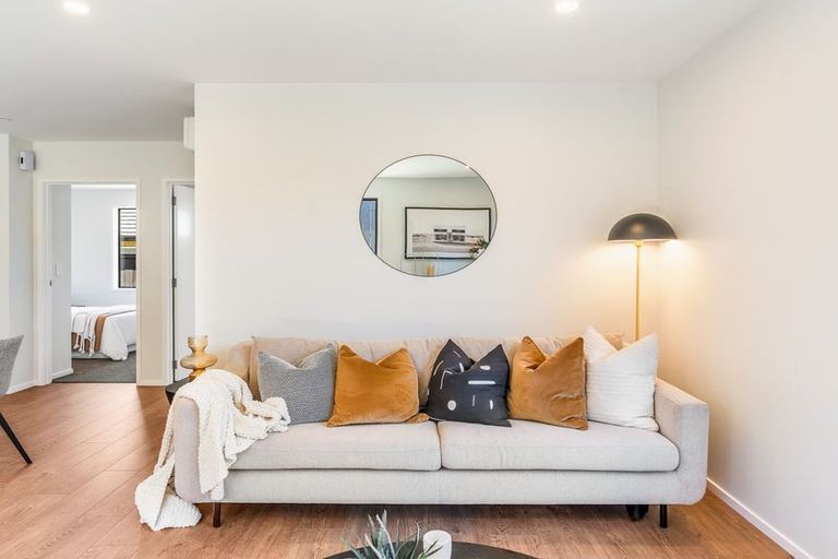 Photo of property in 4 Manaakitia Road, Karaka, 2124