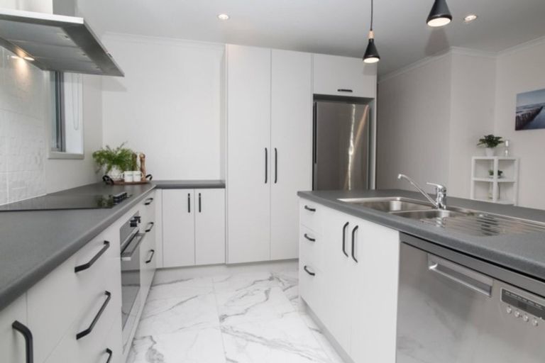 Photo of property in 16 Flax Street, Ruakaka, 0116