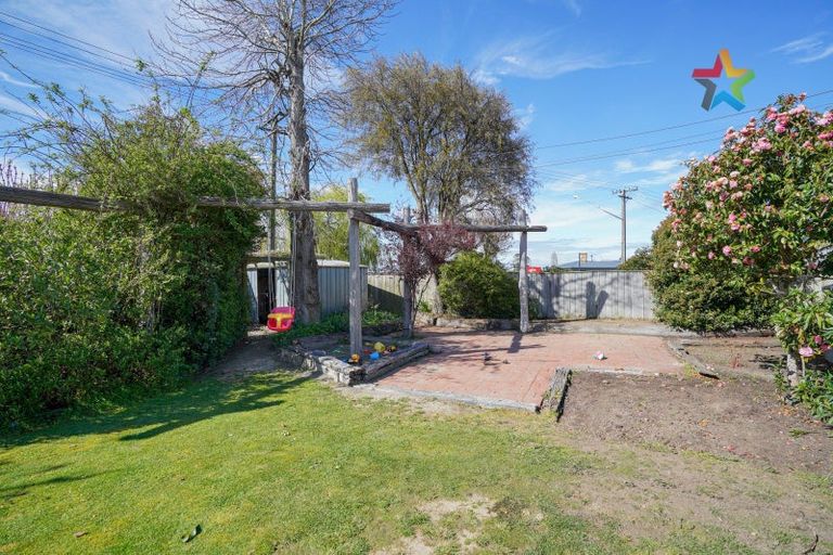 Photo of property in 1 Home Street, Winton, 9720