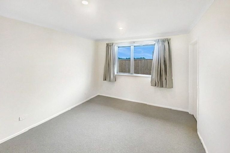 Photo of property in 2 Kereru Court, Marton, 4710