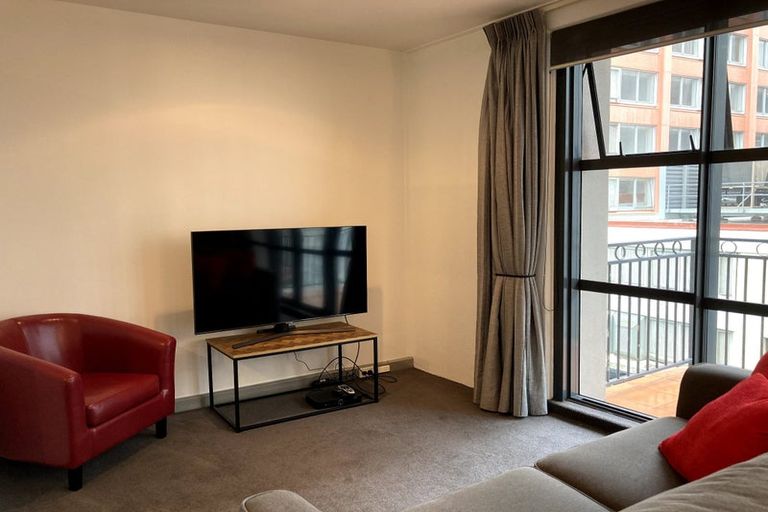 Photo of property in Atrium Towers, 6a/154 The Terrace, Wellington Central, Wellington, 6011