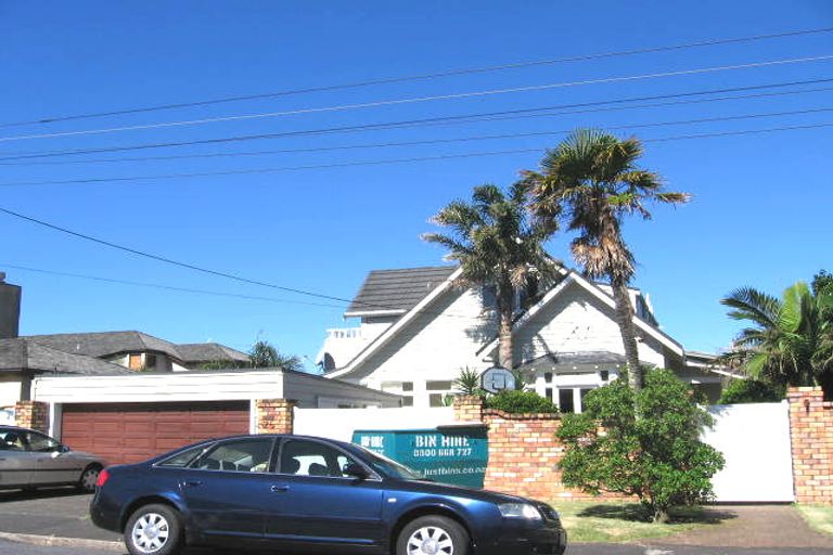 Photo of property in 25 Muritai Road, Milford, Auckland, 0620
