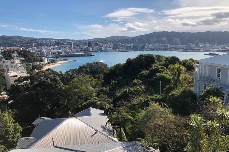 Photo of property in 29a Grass Street, Roseneath, Wellington, 6011