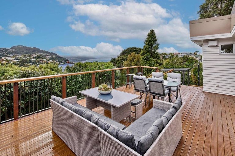 Photo of property in 10 Raroa Road, Kelburn, Wellington, 6012