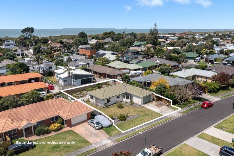 Photo of property in 5 Webb Place, Papamoa Beach, Papamoa, 3118