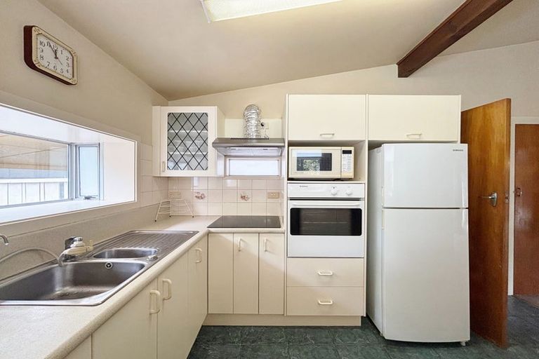 Photo of property in 8 Colligan Street, Upper Riccarton, Christchurch, 8041