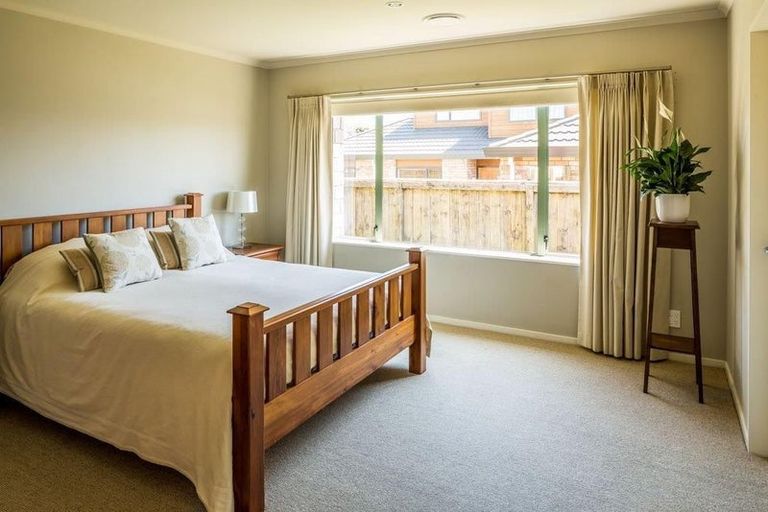 Photo of property in 37 Saint Ives Drive, Camborne, Porirua, 5026