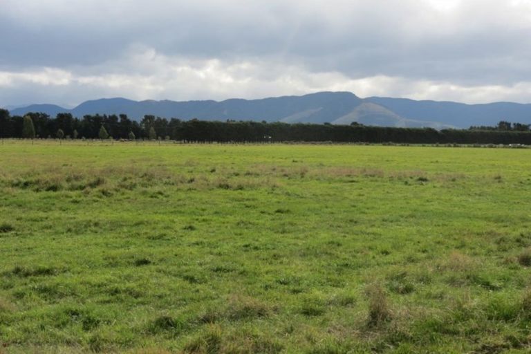 Photo of property in 120 Glews Road, Cust, Rangiora, 7471