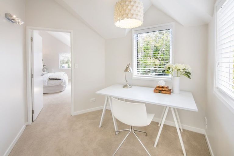 Photo of property in 29a Stanley Point Road, Stanley Point, Auckland, 0624