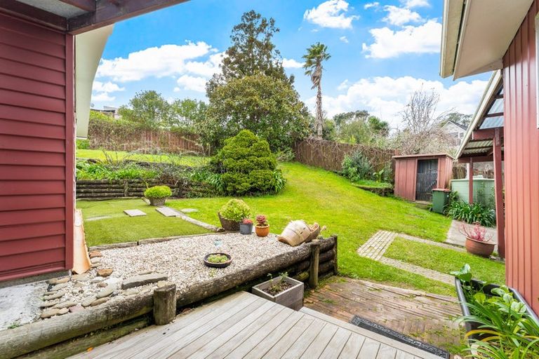 Photo of property in 4 Beverley Road, Stanmore Bay, Whangaparaoa, 0932