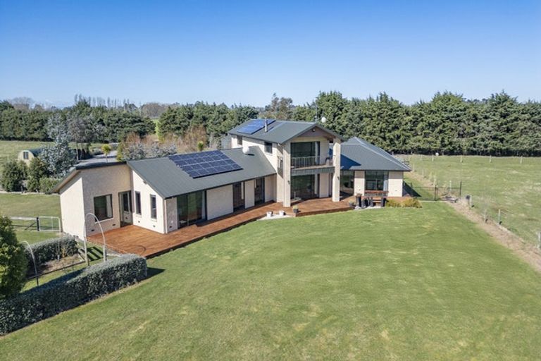 Photo of property in 120 Glews Road, Cust, Rangiora, 7471