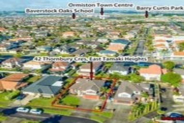 Photo of property in 42 Thornbury Crescent, East Tamaki Heights, Auckland, 2016