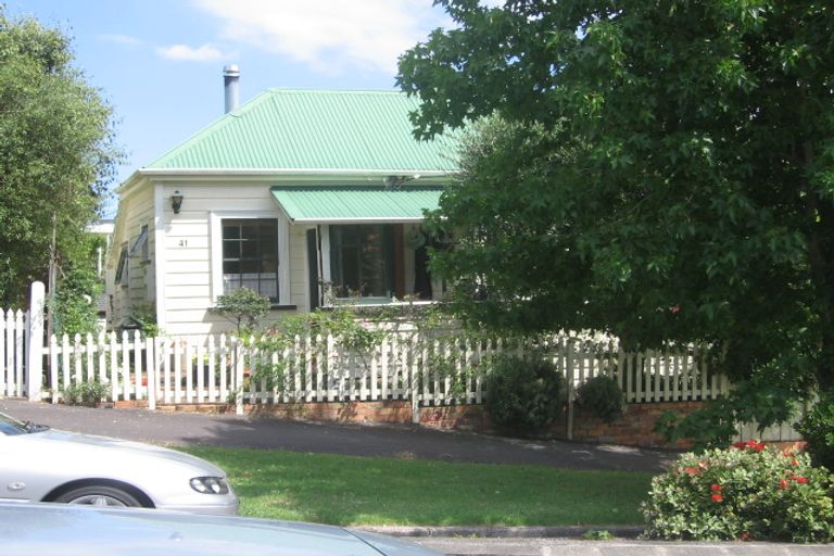 Photo of property in 41a Ewen Alison Avenue, Devonport, Auckland, 0624