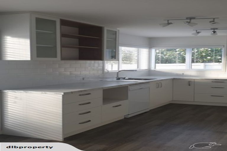 Photo of property in 2 Perry Street, Papanui, Christchurch, 8053