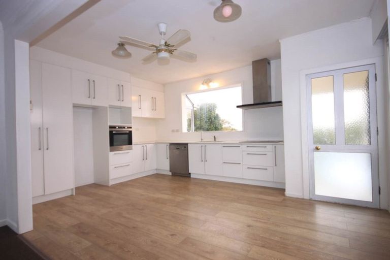 Photo of property in 11 Ayr Road, Pakuranga, Auckland, 2010