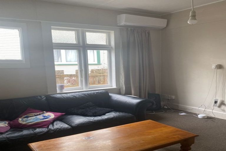 Photo of property in 22 Mcgiffert Street, Palmerston North, 4410