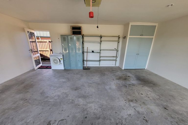 Photo of property in 11 Jadewynn Place, Halswell, Christchurch, 8025