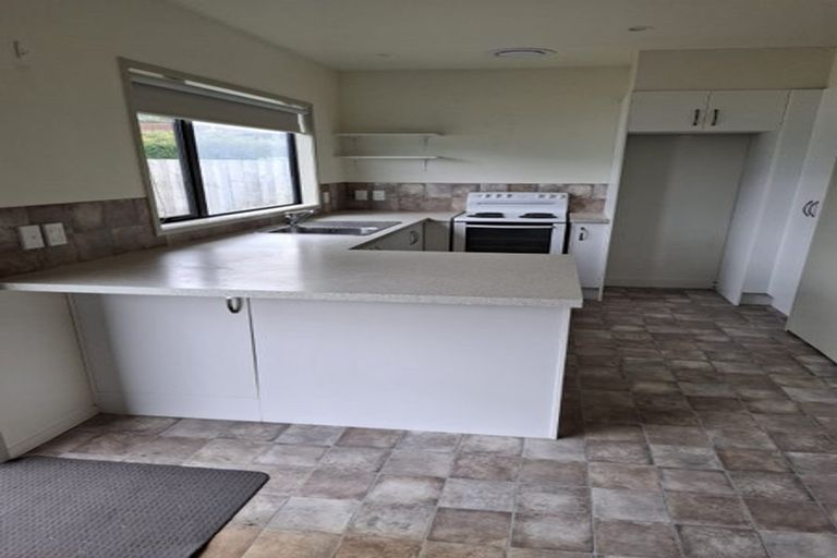 Photo of property in 7a Abel Tasman Avenue, Henderson, Auckland, 0610