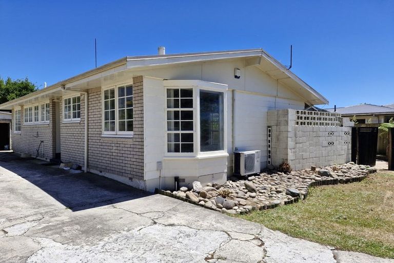 Photo of property in 11 Barron Crescent, Fenton Park, Rotorua, 3010