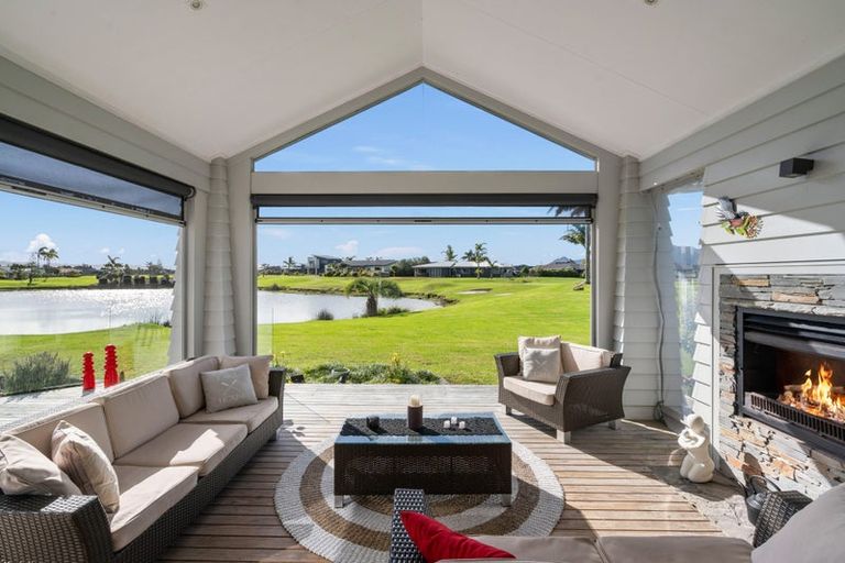 Photo of property in 89 Barbados Way, One Tree Point, 0118