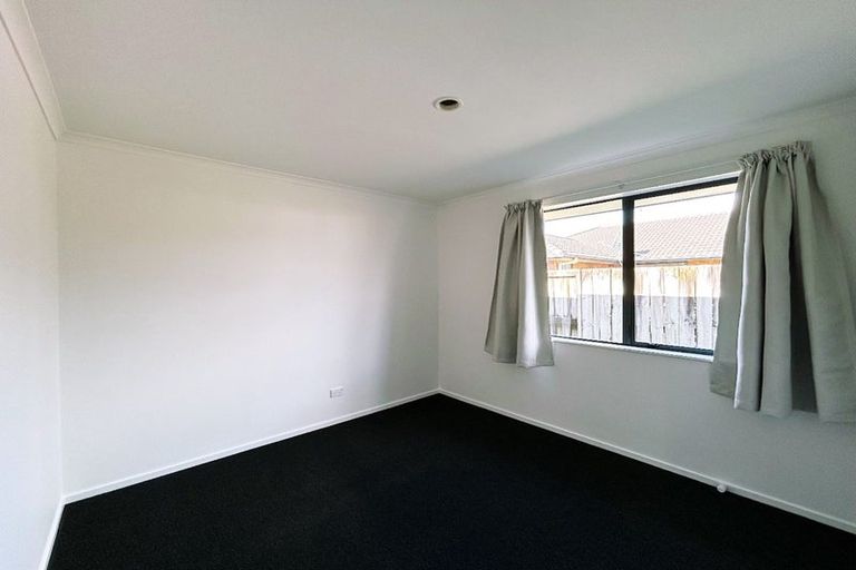 Photo of property in 15 Farnham Close, Rototuna North, Hamilton, 3210