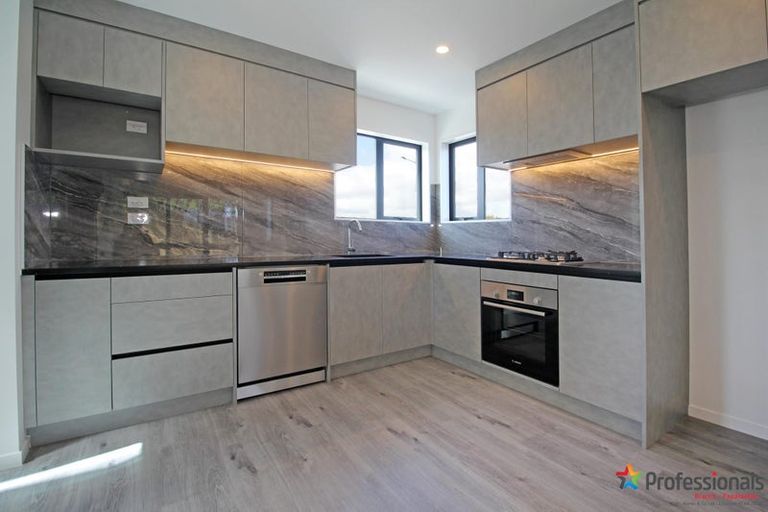 Photo of property in 137a Mahia Road, Wattle Downs, Auckland, 2103