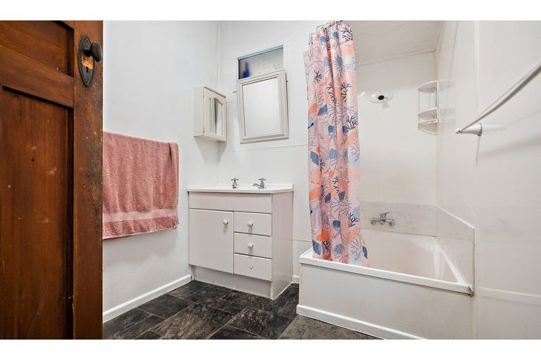 Photo of property in 1/75 Wychbury Street, Spreydon, Christchurch, 8024