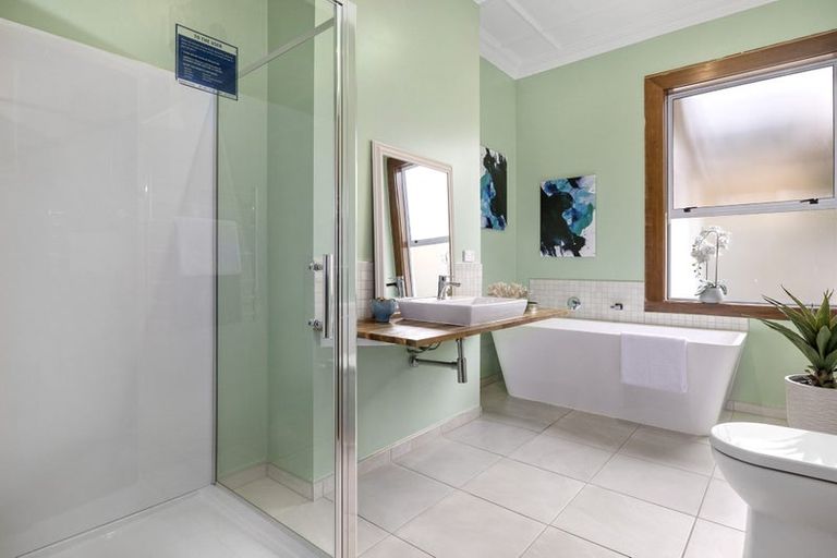 Photo of property in 8a Bruce Street, Roslyn, Dunedin, 9011