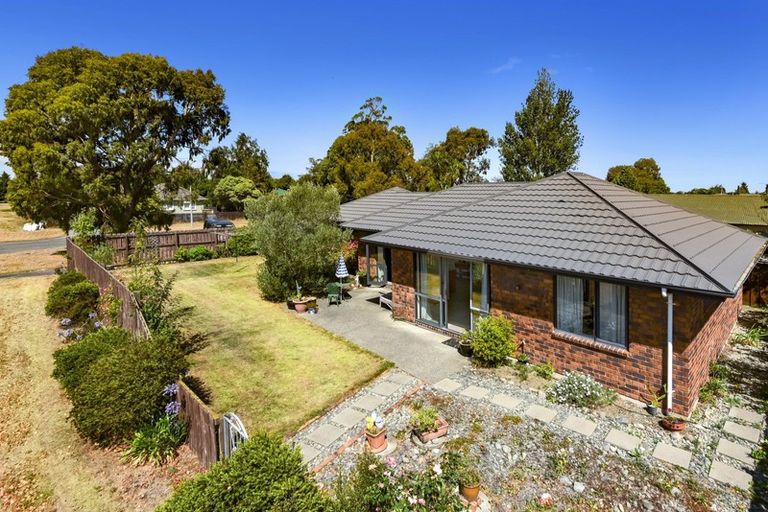 Photo of property in 15 Currie Street, Darfield, 7510