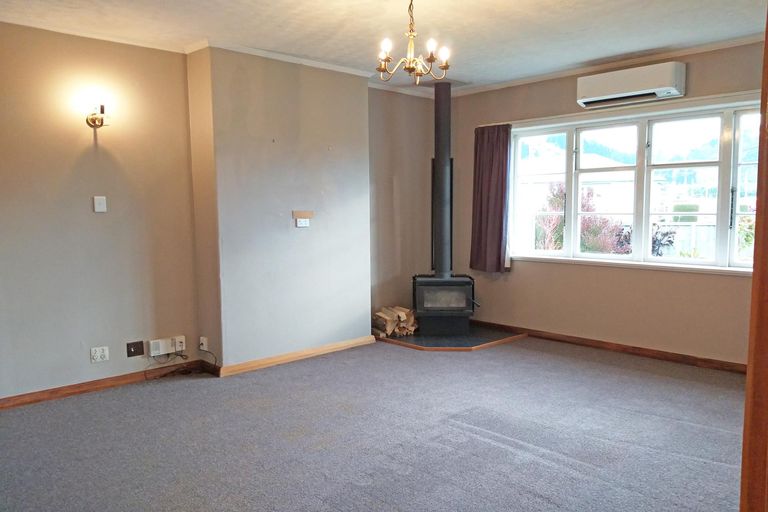 Photo of property in 9 Harlech Street, Oamaru North, Oamaru, 9400