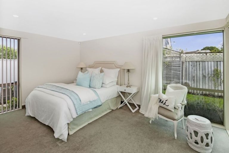 Photo of property in 9b Buxton Terrace, Saint Martins, Christchurch, 8022