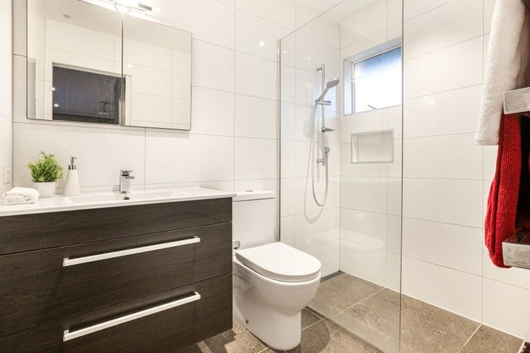 Photo of property in 10 Seine Road, Forrest Hill, Auckland, 0620