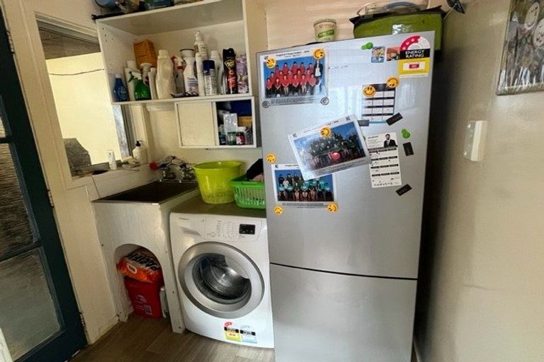 Photo of property in 16 Richard Road, Mangere, Auckland, 2022