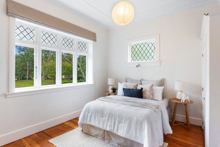 Photo of property in 435 Tararua Road, Levin, 5571