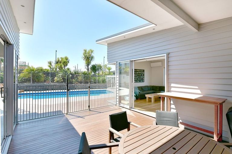 Photo of property in 38 Manhattan Rise, Orewa, 0931