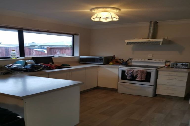 Photo of property in 5a Edwins Way, Burwood, Christchurch, 8083