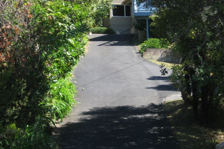 Photo of property in 2/72 Beach Road, Castor Bay, Auckland, 0620