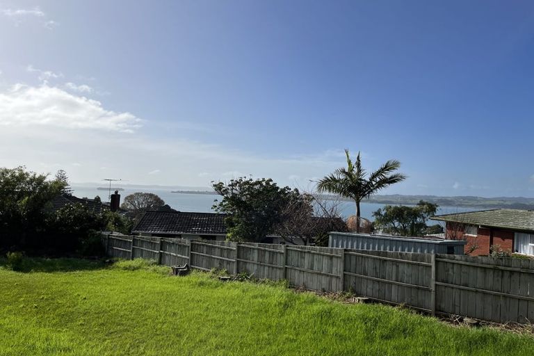 Photo of property in 15 View Road, Shelly Park, Auckland, 2014
