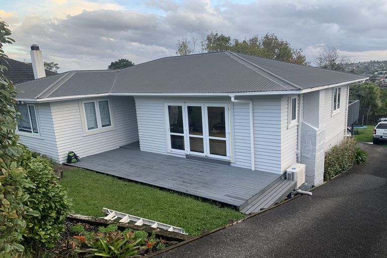 Photo of property in 42 Carlisle Road, Browns Bay, Auckland, 0630