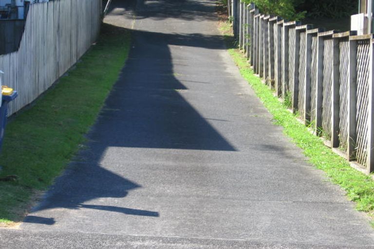 Photo of property in 1/35 Topliss Drive, Northcross, Auckland, 0632