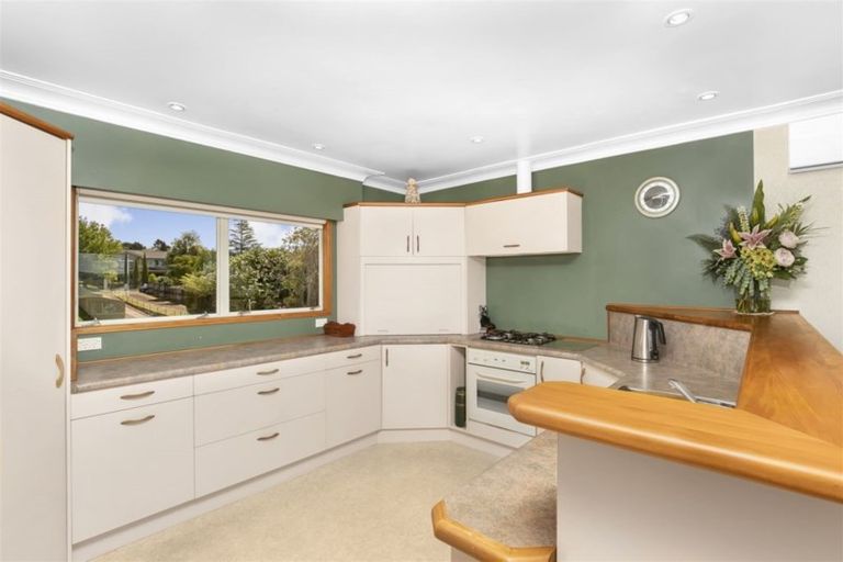 Photo of property in 25 Realm Place, Massey, Auckland, 0614