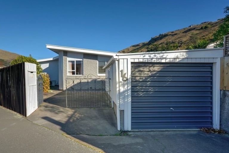 Photo of property in 16 Whitfield Street, Sumner, Christchurch, 8081