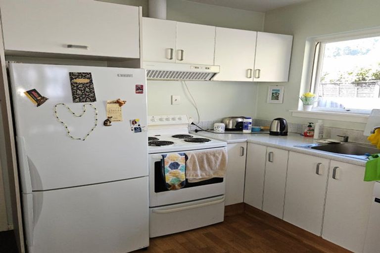 Photo of property in 2/44c Bowenvale Avenue, Cashmere, Christchurch, 8022