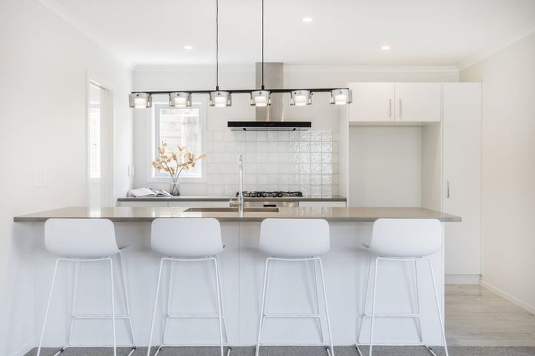 Photo of property in 27 Farnworth Terrace, Churton Park, Wellington, 6037