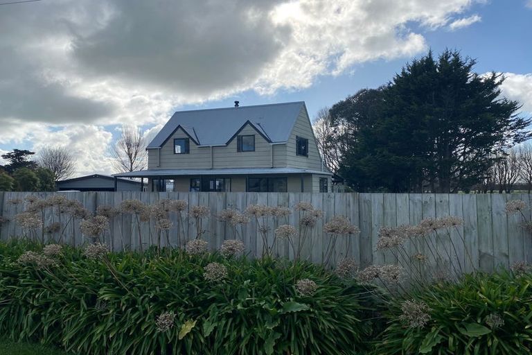 Photo of property in 928 Tennent Drive, Linton, Palmerston North, 4472