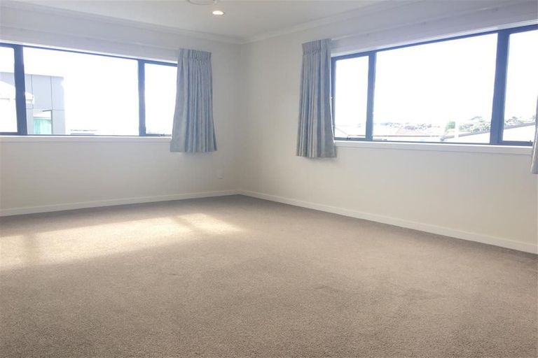 Photo of property in 33 Remuremu Street, Long Bay, Auckland, 0630